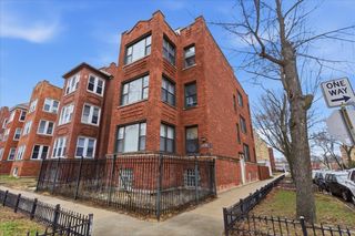 2032 W Birchwood Avenue, Chicago, IL 60645
