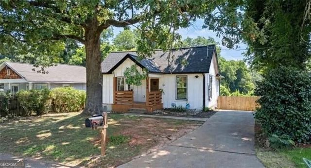 2352 Herring Road, Atlanta, GA 30311