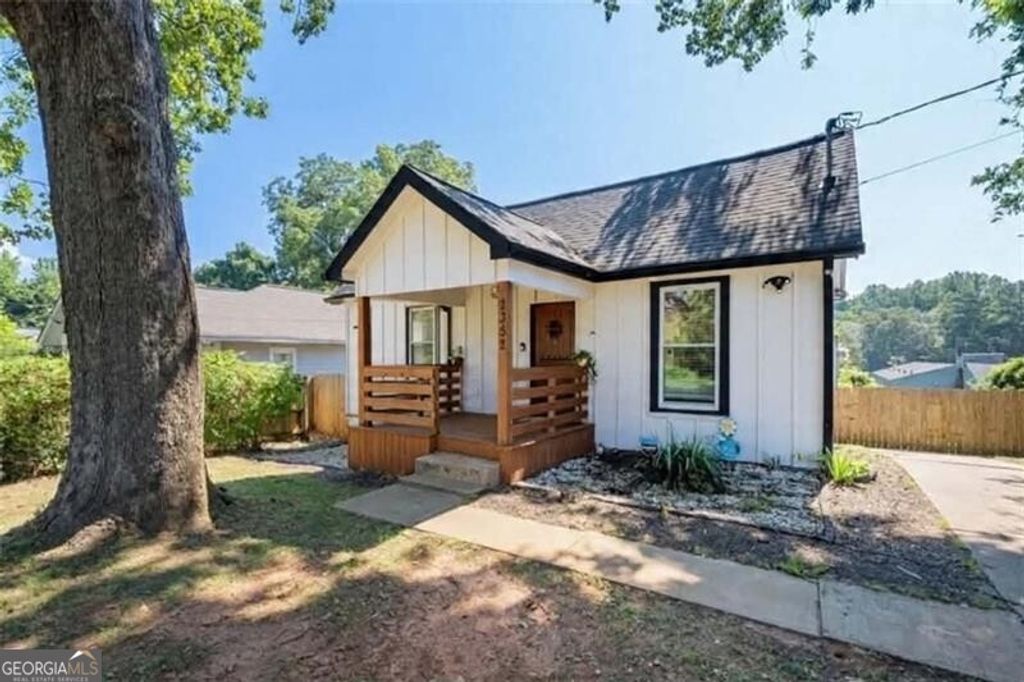 2352 Herring Road, Atlanta, GA 30311