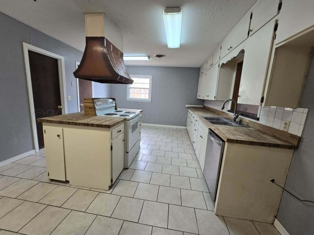 107 Parkview Drive, Amarillo, TX 79106