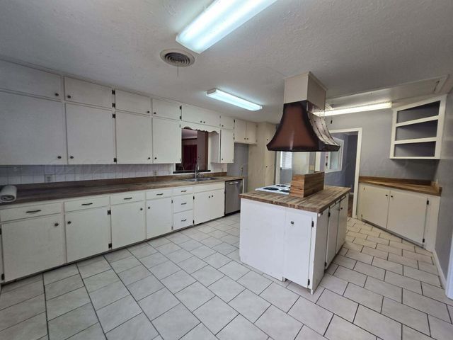 107 Parkview Drive, Amarillo, TX 79106