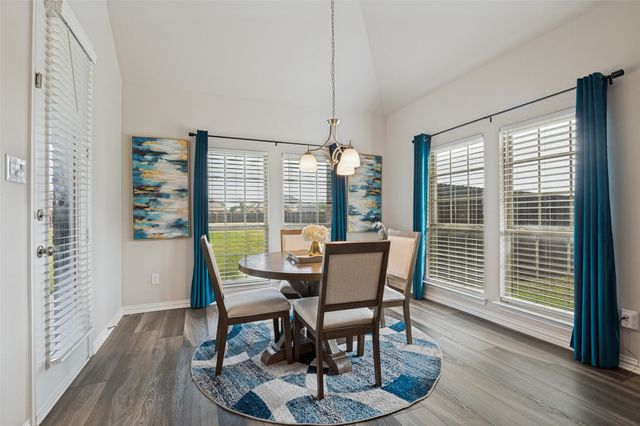 217 Castle Creek Drive, Red Oak, TX 75154