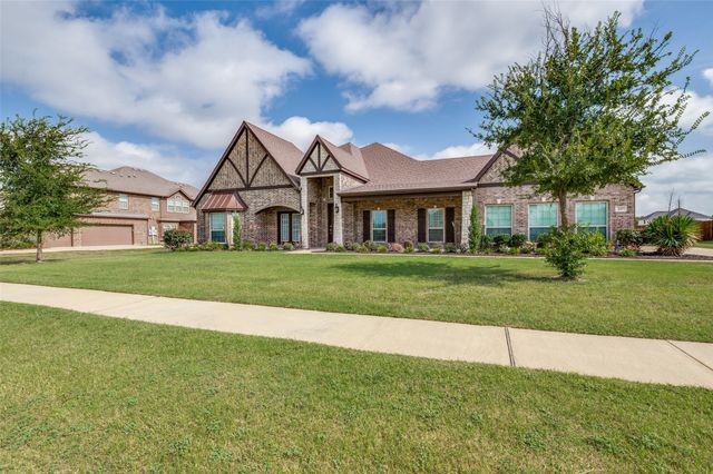 217 Castle Creek Drive, Red Oak, TX 75154