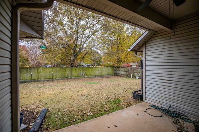 3800 SE 8th Street, Bentonville, AR 72712