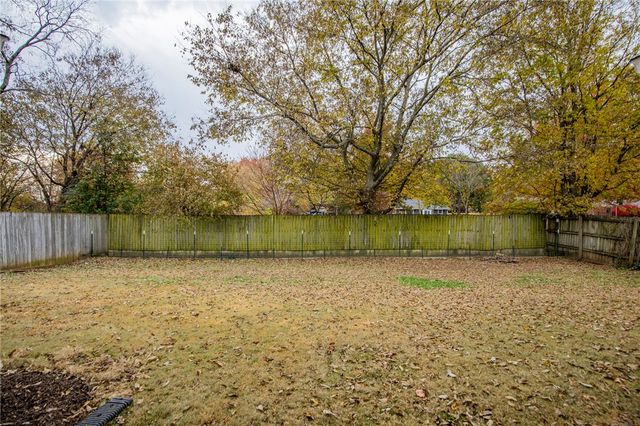 3800 SE 8th Street, Bentonville, AR 72712