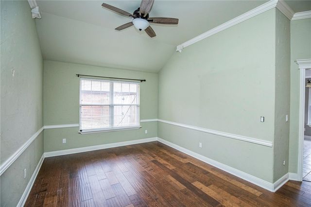 3800 SE 8th Street, Bentonville, AR 72712