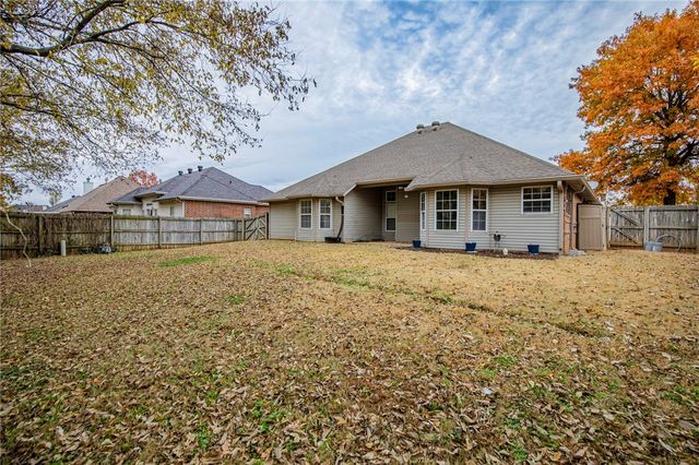 3800 SE 8th Street, Bentonville, AR 72712