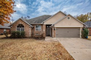 3800 SE 8th Street, Bentonville, AR 72712