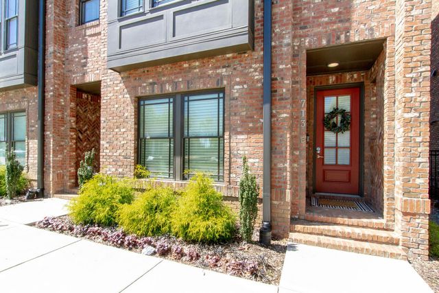 713B 26th Ave, N, Nashville, TN 37208