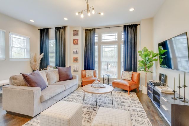 713B 26th Ave, N, Nashville, TN 37208