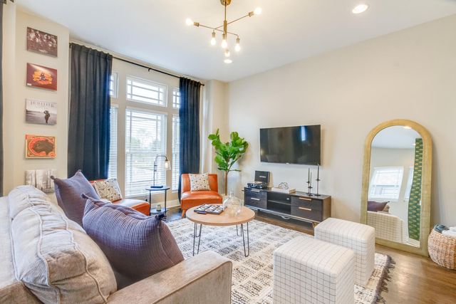 713B 26th Ave, N, Nashville, TN 37208