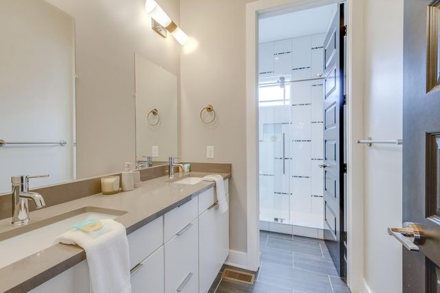 713B 26th Ave, N, Nashville, TN 37208