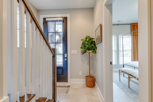 713B 26th Ave, N, Nashville, TN 37208