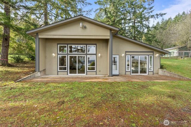 130 E Old Winery Road, Shelton, WA 98584