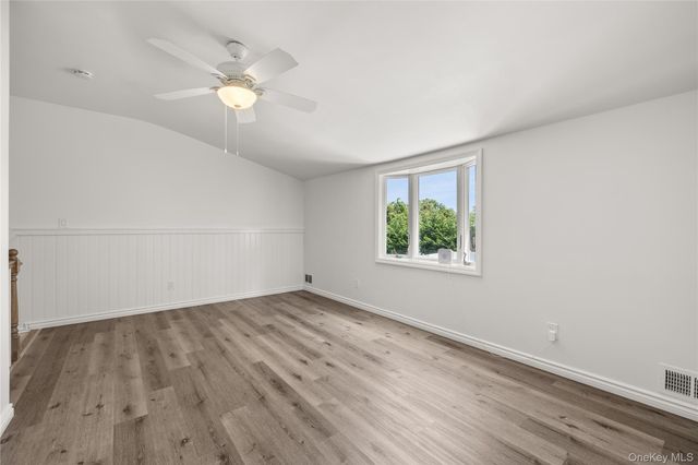 4 Bunny Lane, East Setauket, NY 11733