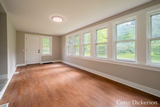 10860 Douglas Avenue, Plainwell, MI 49080