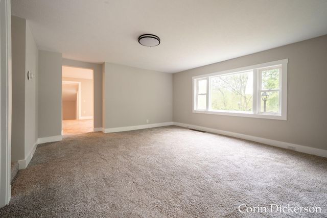 10860 Douglas Avenue, Plainwell, MI 49080