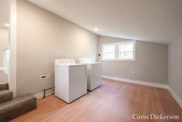 10860 Douglas Avenue, Plainwell, MI 49080