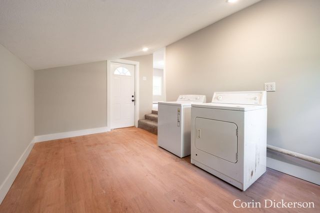 10860 Douglas Avenue, Plainwell, MI 49080