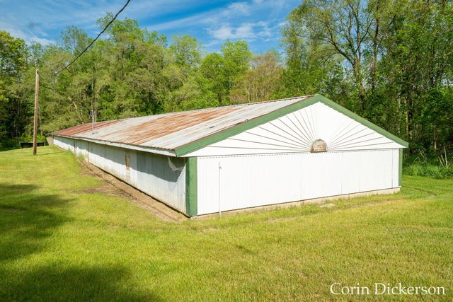 10860 Douglas Avenue, Plainwell, MI 49080