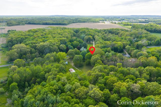 10860 Douglas Avenue, Plainwell, MI 49080