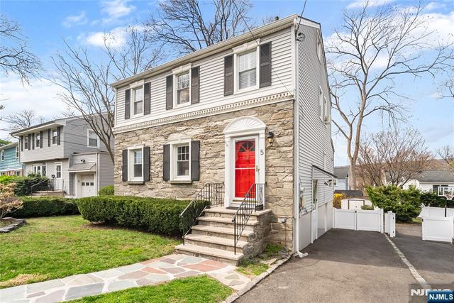 5 Northview Terrace, Maplewood, NJ 07040