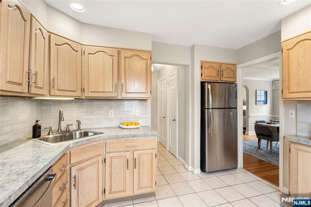 5 Northview Terrace, Maplewood, NJ 07040