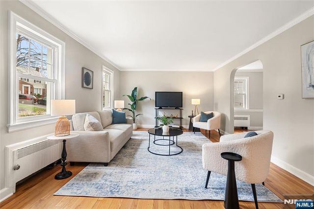 5 Northview Terrace, Maplewood, NJ 07040
