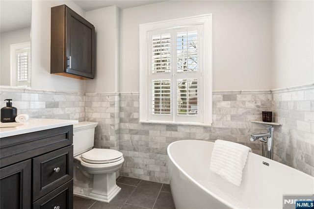 5 Northview Terrace, Maplewood, NJ 07040