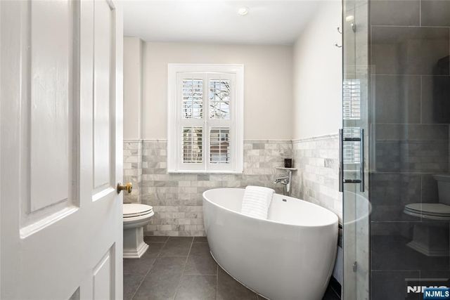 5 Northview Terrace, Maplewood, NJ 07040