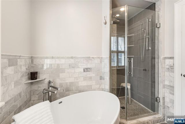5 Northview Terrace, Maplewood, NJ 07040