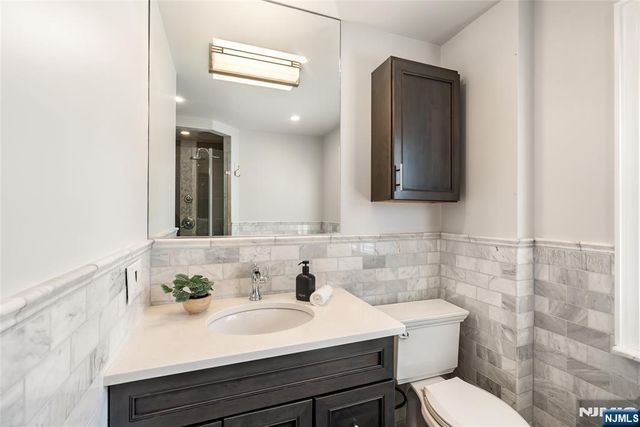 5 Northview Terrace, Maplewood, NJ 07040