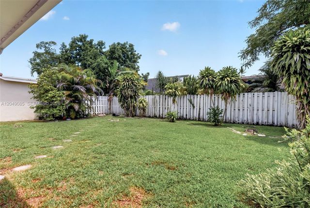 14412 SW 115th St, Miami, FL 33186