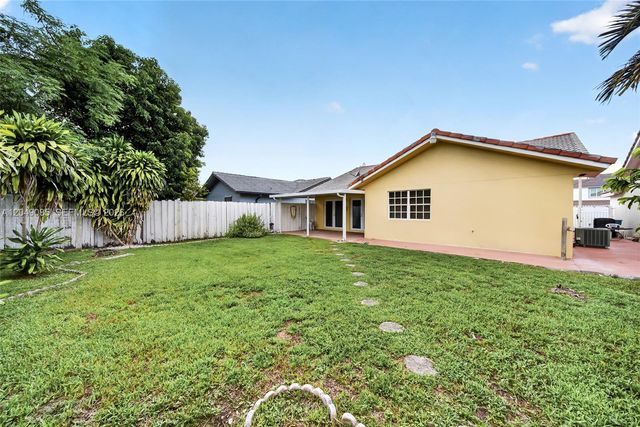 14412 SW 115th St, Miami, FL 33186