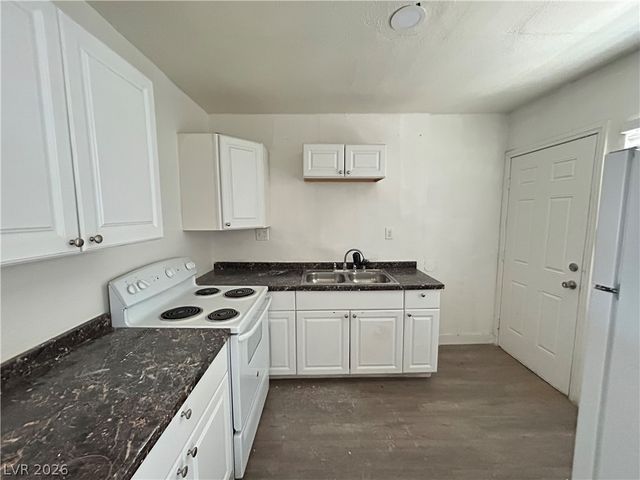 1711 Santa Paula Drive, Las Vegas, NV 89104