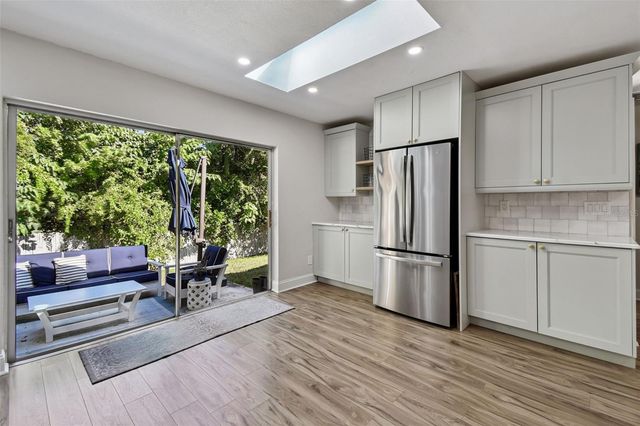 34 HARBOR OAKS CIRCLE, Safety Harbor, FL 34695