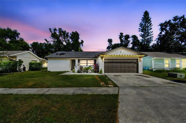 34 HARBOR OAKS CIRCLE, Safety Harbor, FL 34695