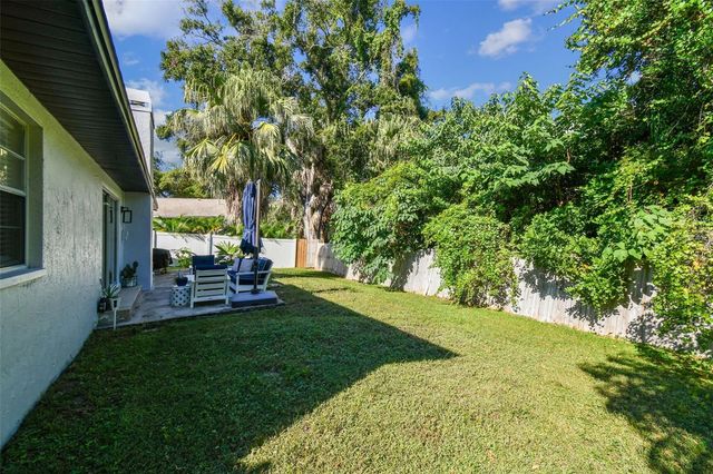 34 HARBOR OAKS CIRCLE, Safety Harbor, FL 34695