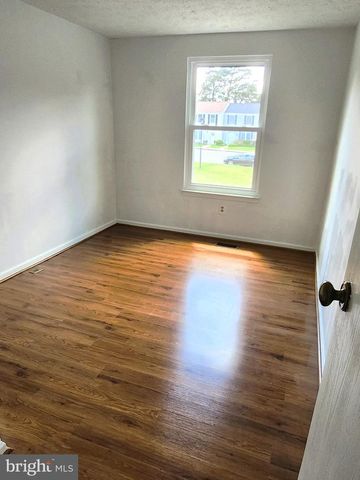 4672 WHITAKER PL, Woodbridge, VA 22193