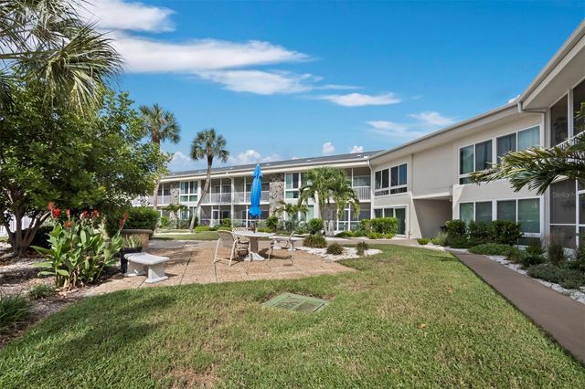 500 S WASHINGTON DRIVE 19B, Sarasota, FL 34236