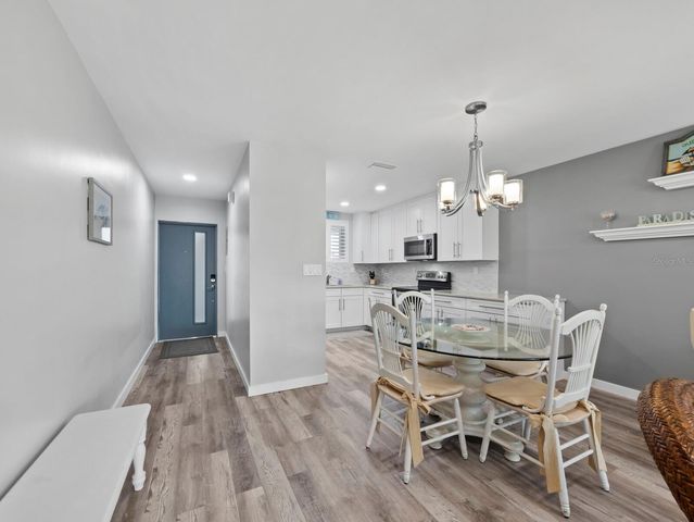 500 S WASHINGTON DRIVE 19B, Sarasota, FL 34236