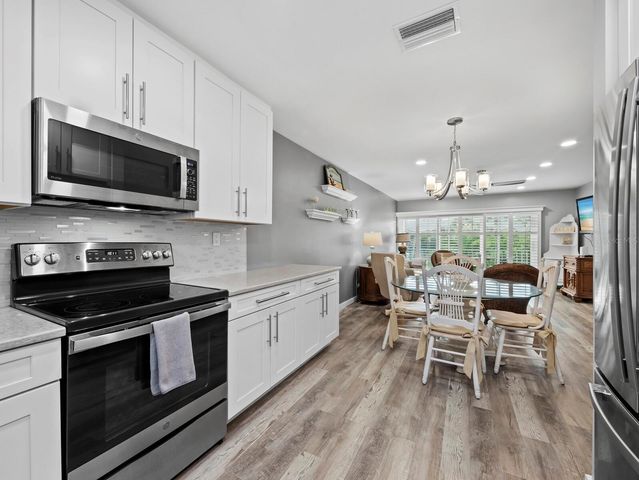 500 S WASHINGTON DRIVE 19B, Sarasota, FL 34236