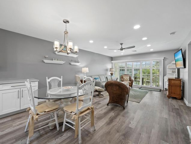 500 S WASHINGTON DRIVE 19B, Sarasota, FL 34236