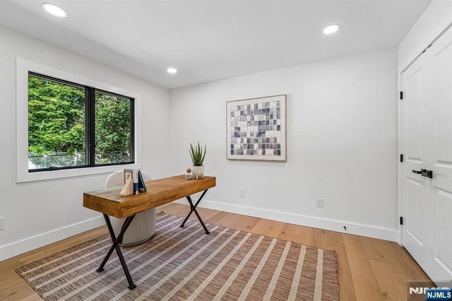 45 Lake Road, Upper Saddle River, NJ 07458