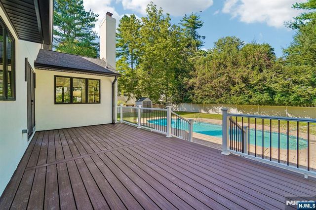 45 Lake Road, Upper Saddle River, NJ 07458