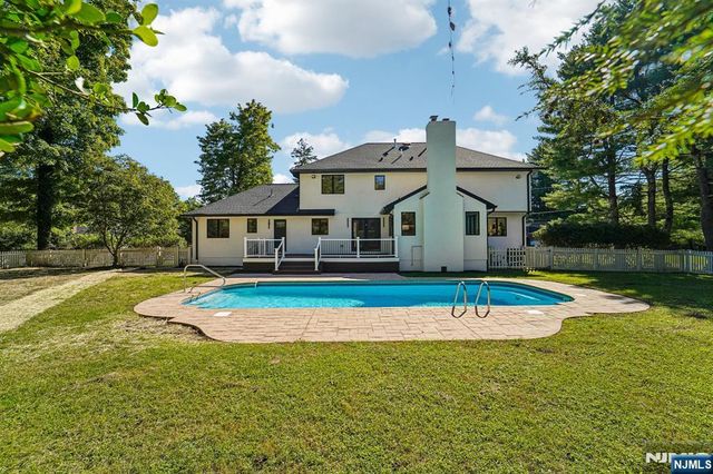 45 Lake Road, Upper Saddle River, NJ 07458