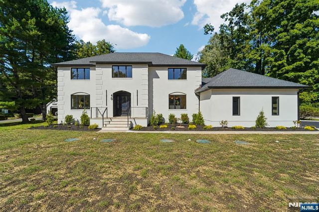 45 Lake Road, Upper Saddle River, NJ 07458