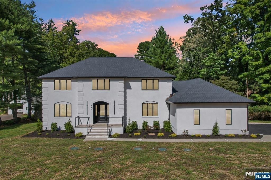 45 Lake Road, Upper Saddle River, NJ 07458