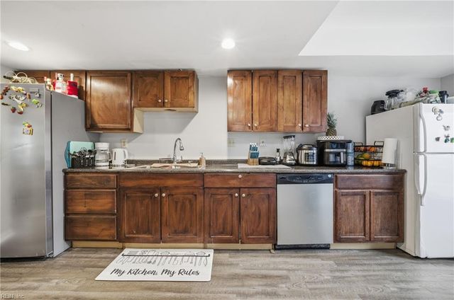 1545 Stonemoss CT, Virginia Beach, VA 23462