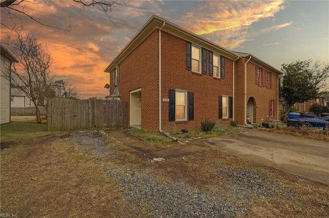 1545 Stonemoss CT, Virginia Beach, VA 23462